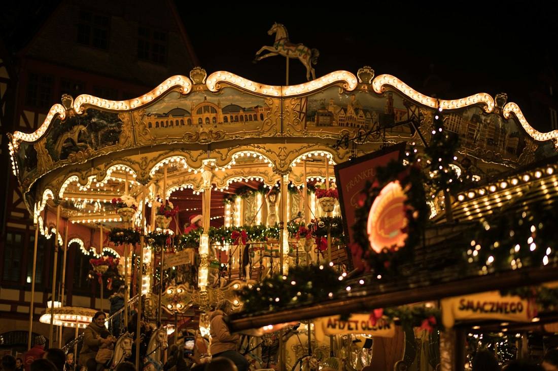 Karussell auf dem Weihnachtsmarkt
